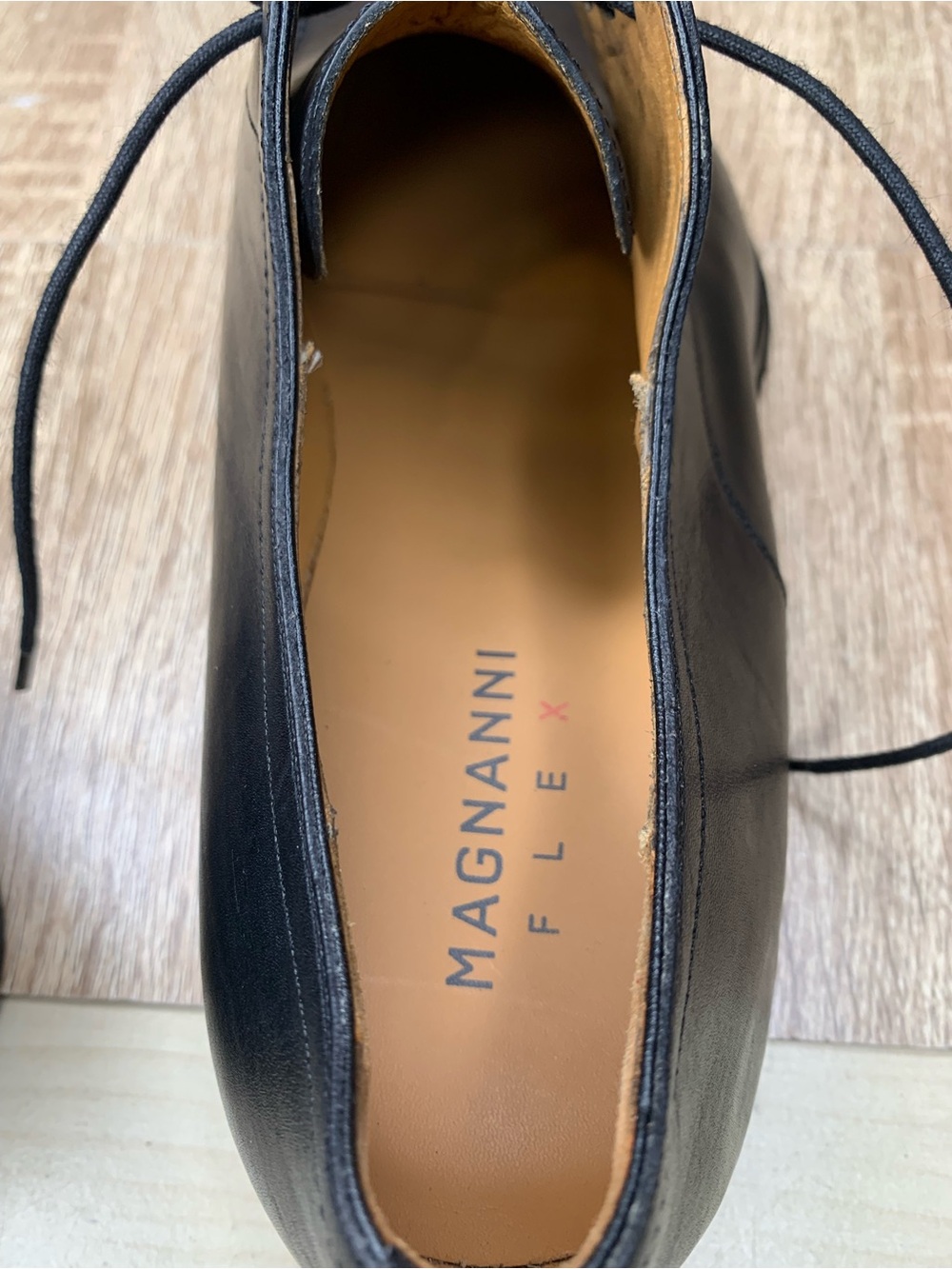 Magnanni Flex Derby Dress Shoes - Picture 10 of 11